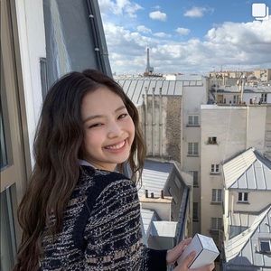 Meet your Posher, Esther